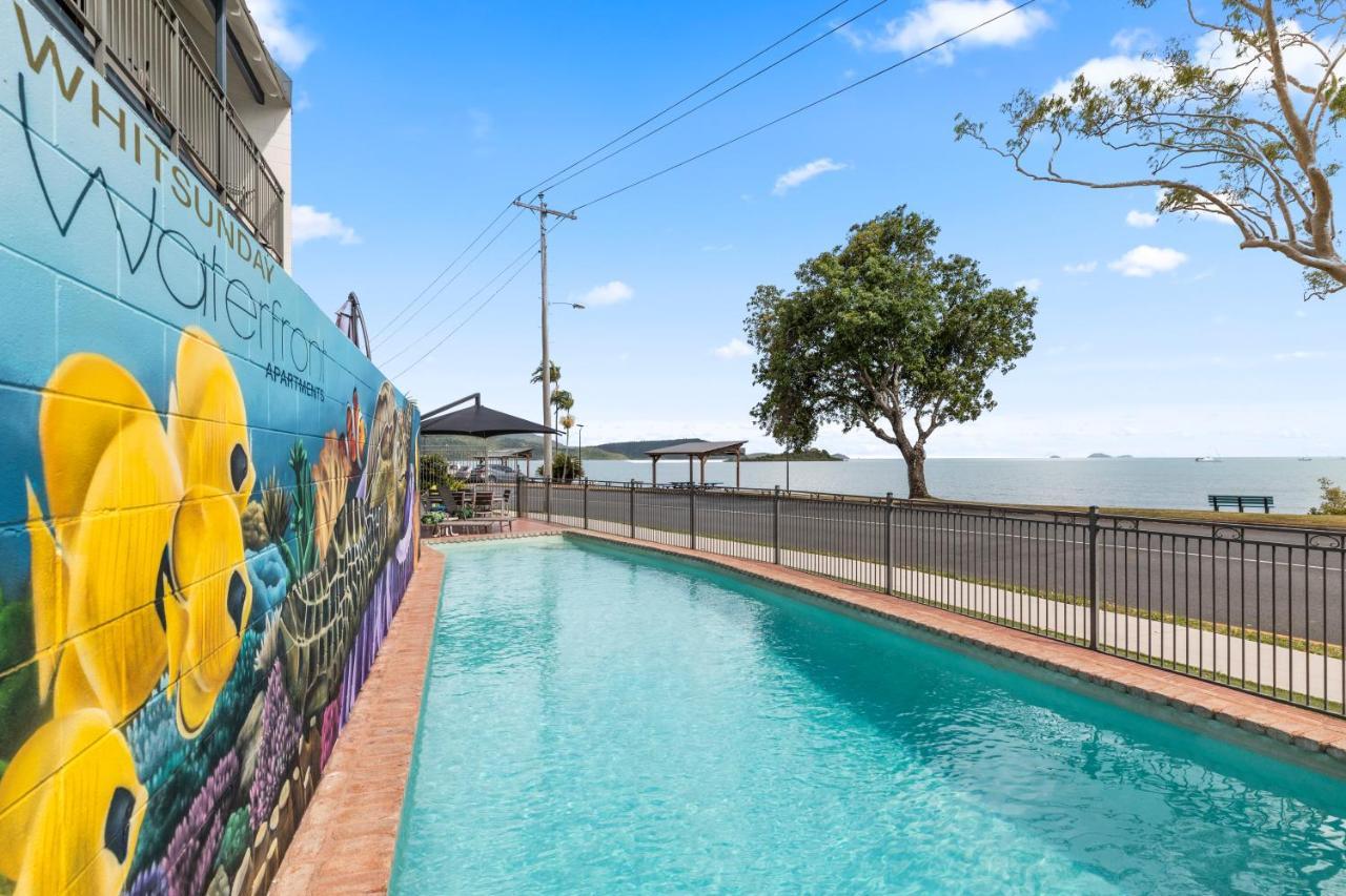 Whitsunday Waterfront Apartments Airlie Beach Bagian luar foto