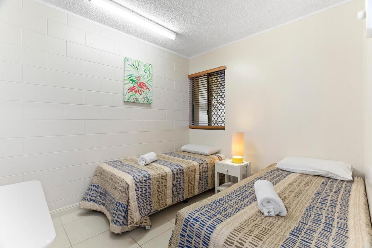 Whitsunday Waterfront Apartments Airlie Beach Bagian luar foto