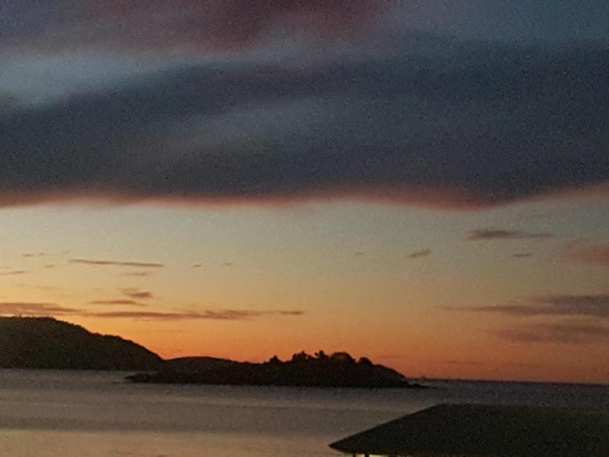 Whitsunday Waterfront Apartments Airlie Beach Bagian luar foto