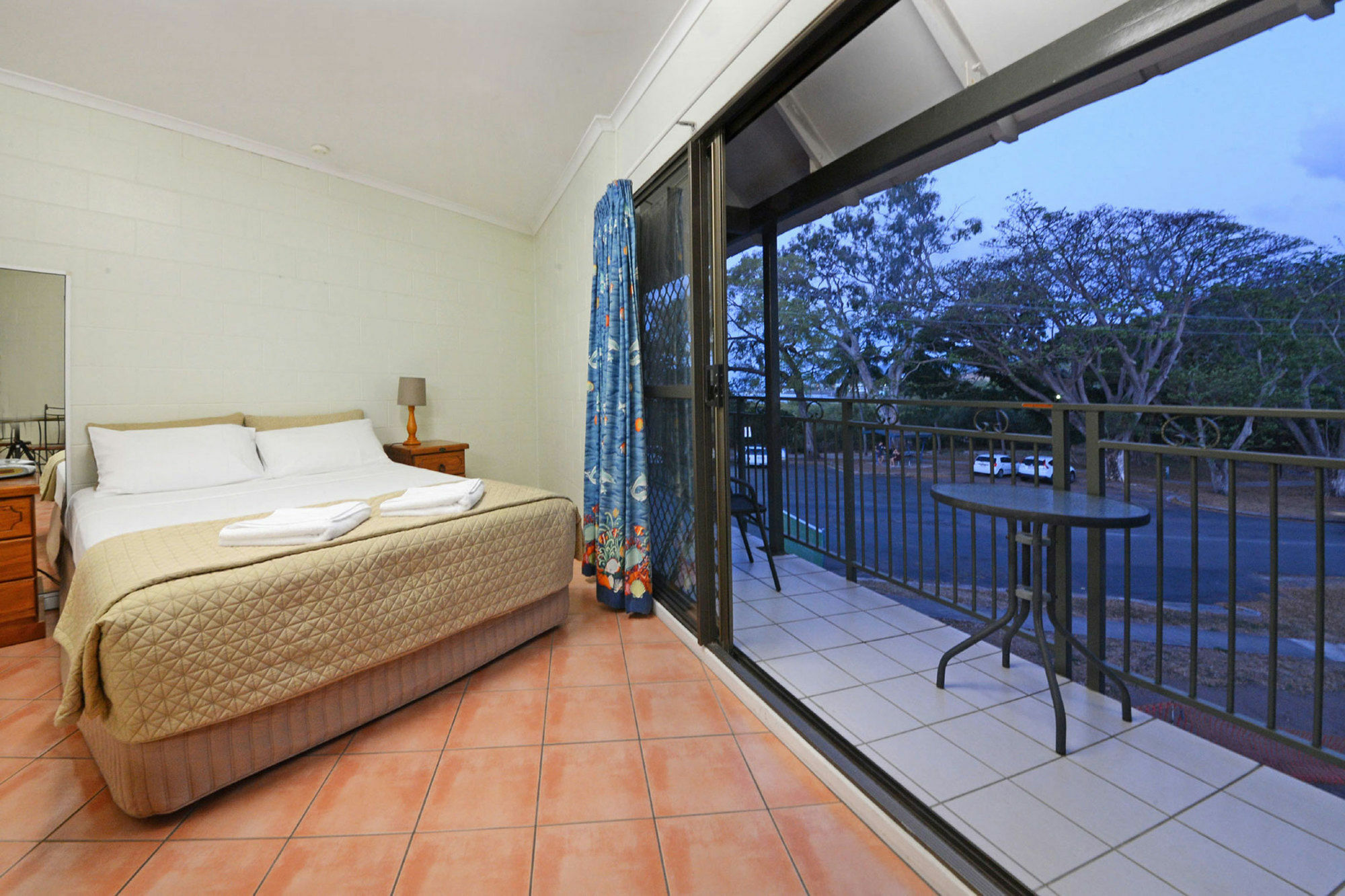 Whitsunday Waterfront Apartments Airlie Beach Bagian luar foto